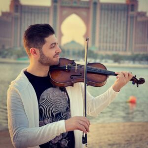 Violinist - MK