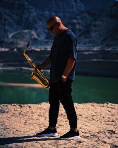 Saxophonist – MX