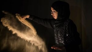 Sand performance - Emirati female