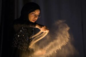 Sand performance - Emirati female